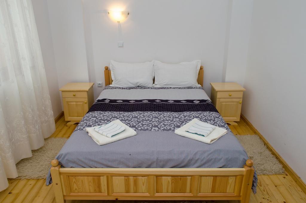 Guest House Joji ساباريفا بانيا الغرفة الصورة