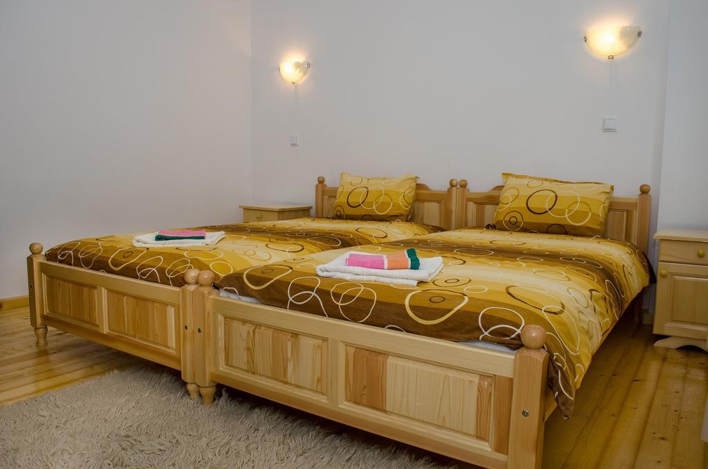 Guest House Joji ساباريفا بانيا الغرفة الصورة